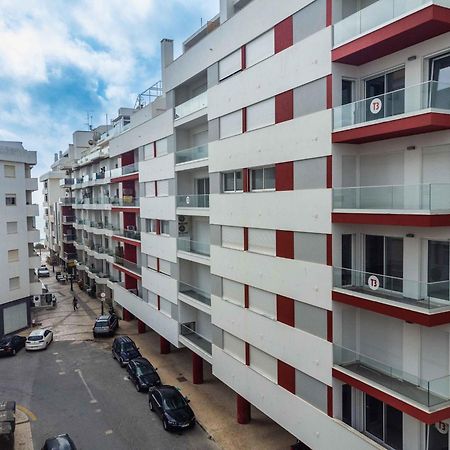 Caravelas 2-Bedroom Apartment With Pool - 50M From The Beach Armação de Pêra Buitenkant foto