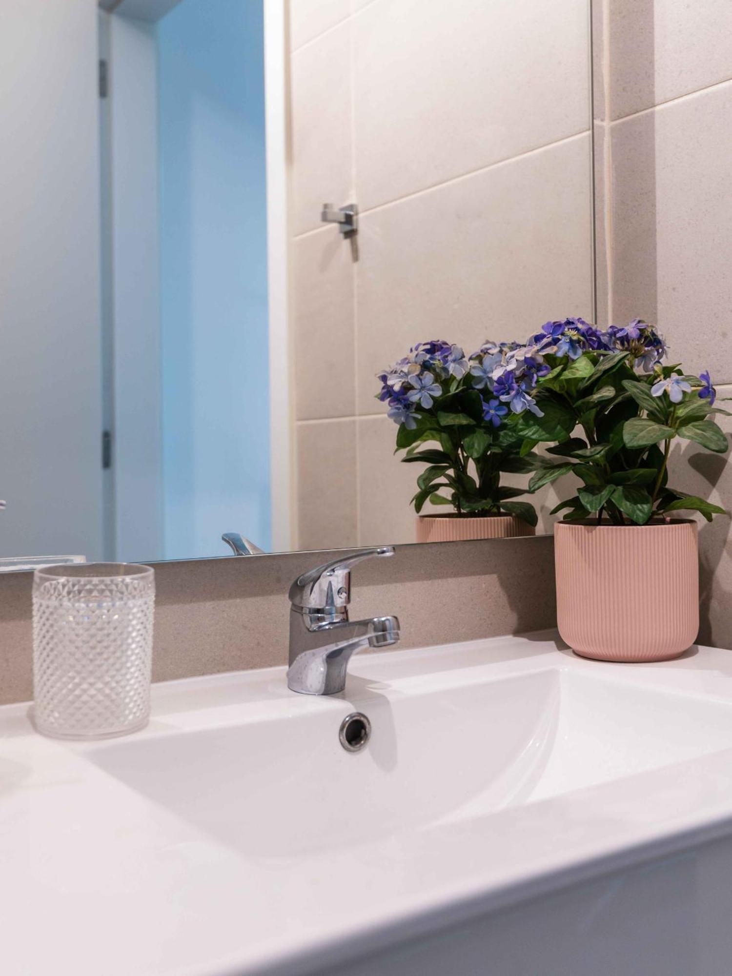Caravelas 2-Bedroom Apartment With Pool - 50M From The Beach Armação de Pêra Buitenkant foto